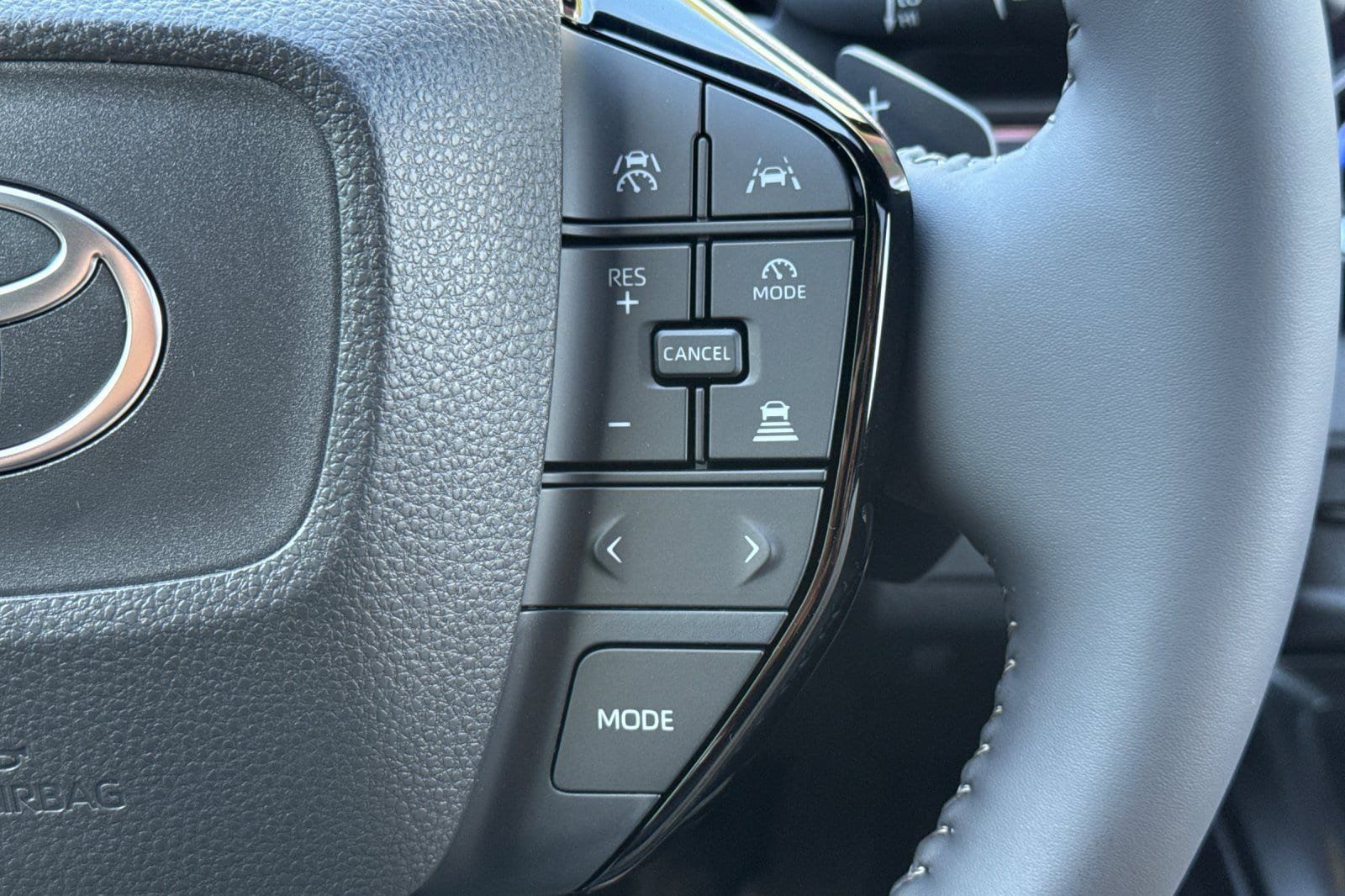 New 2026 Toyota C-HR AWD/4WD image 29
