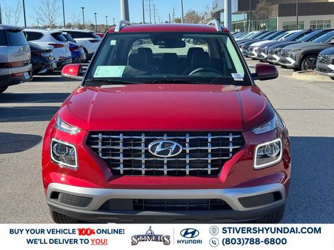 Certified 2025 Hyundai Venue Limited image 7