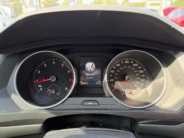 Used 2018 Volkswagen Tiguan SEL AWD/4WD image 11