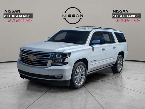 Used 2019 Chevrolet Suburban Premier w/ Premier Plus Edition AWD/4WD image 4