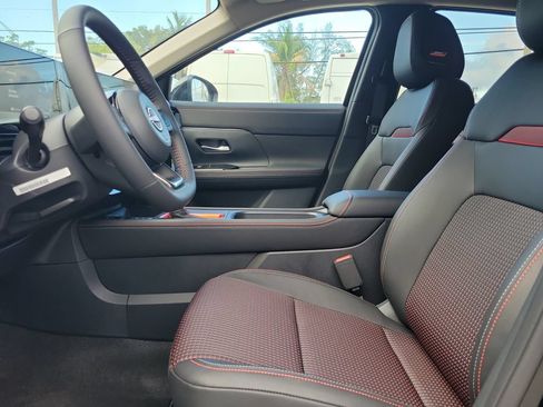 New 2026 Nissan Kicks SR w/ SR Premium Package AWD/4WD image 23