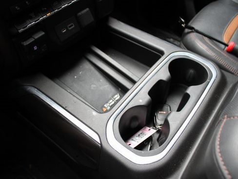 Used 2022 GMC Sierra 2500 AT4 w/ AT4 Preferred Package image 27