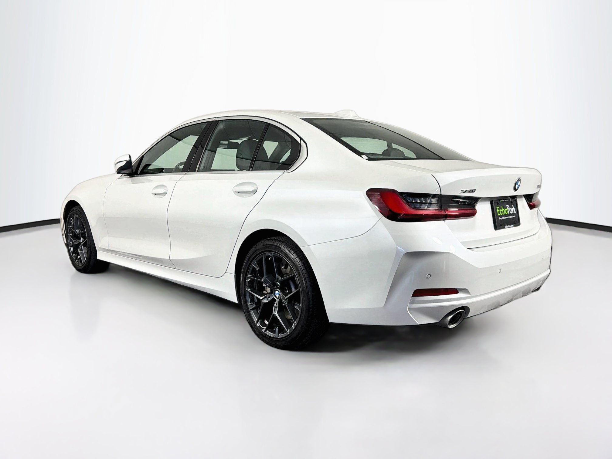 Used 2026 BMW 330i xDrive Sedan AWD/4WD image 5