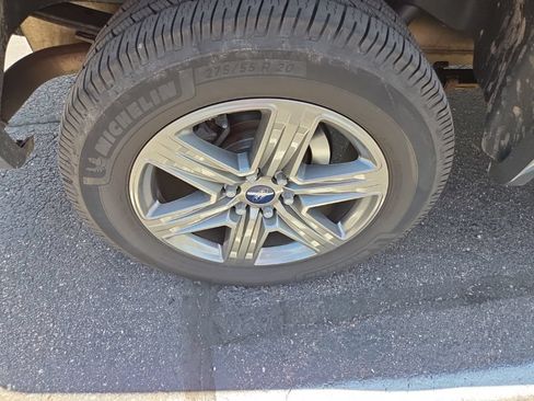 Used 2016 Ford F150 XLT w/ Equipment Group 302A Luxury AWD/4WD image 4