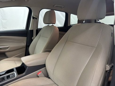 Used 2017 Ford Escape SE image 14