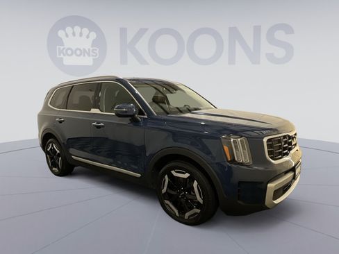 Used 2024 Kia Telluride S w/ S Sunroof Package AWD/4WD image 2