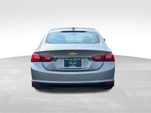 Used 2025 Chevrolet Malibu LT FWD image 3