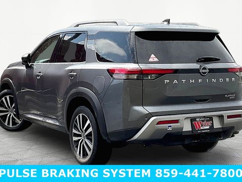 Used 2025 Nissan Pathfinder Platinum image 4