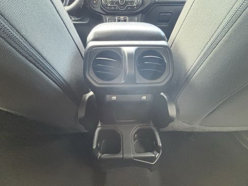 Used 2023 Jeep Wrangler Unlimited Sport AWD/4WD image 41