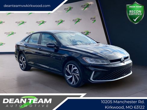 Used 2025 Volkswagen Jetta SEL FWD image 1