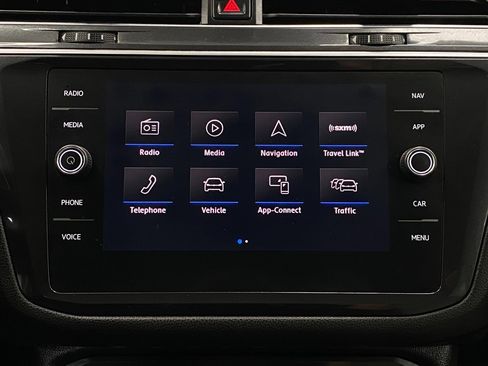 Used 2019 Volkswagen Tiguan SEL AWD/4WD image 23