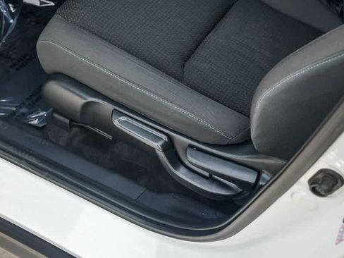 Used 2021 Honda HR-V EX image 24