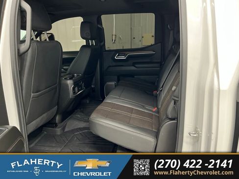 Used 2024 Chevrolet Silverado 1500 High Country w/ High Country Premium Package AWD/4WD image 11