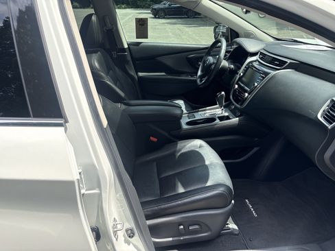 Used 2019 Nissan Murano SL w/ SL Technology Package FWD image 22