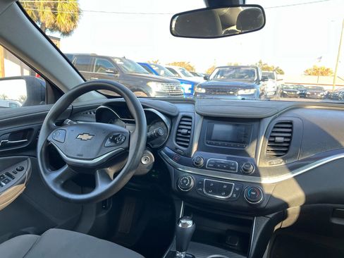 Used 2017 Chevrolet Impala LS image 14