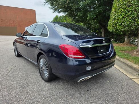 Used 2015 Mercedes-Benz C 300 4MATIC Sedan image 3