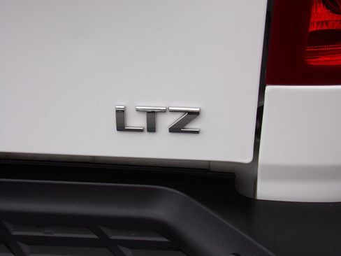 Used 2012 Chevrolet Silverado 2500 LTZ w/ LTZ Plus Package image 26