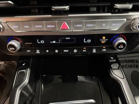 Used 2025 Kia Telluride S FWD image 46