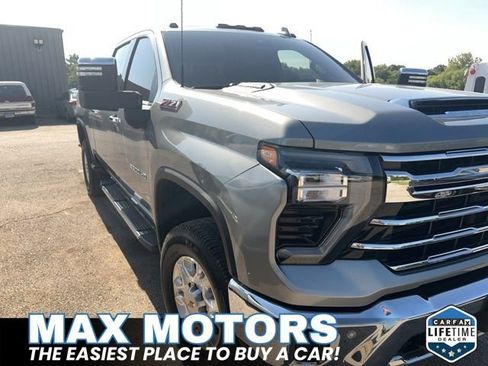 Used 2024 Chevrolet Silverado 3500 LTZ AWD/4WD image 14