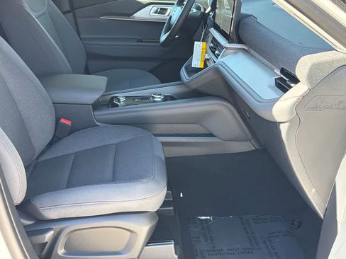 New 2026 Ford Explorer Active image 12