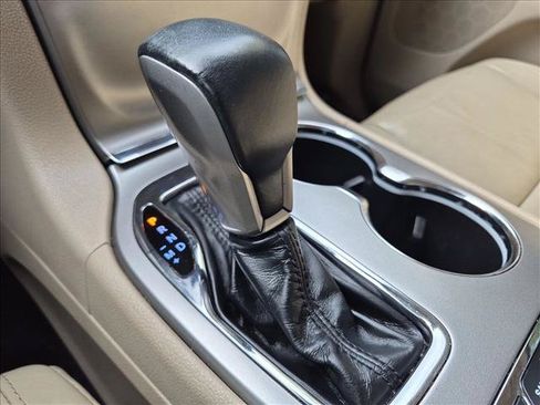 Used 2018 Jeep Grand Cherokee Limited AWD/4WD image 18