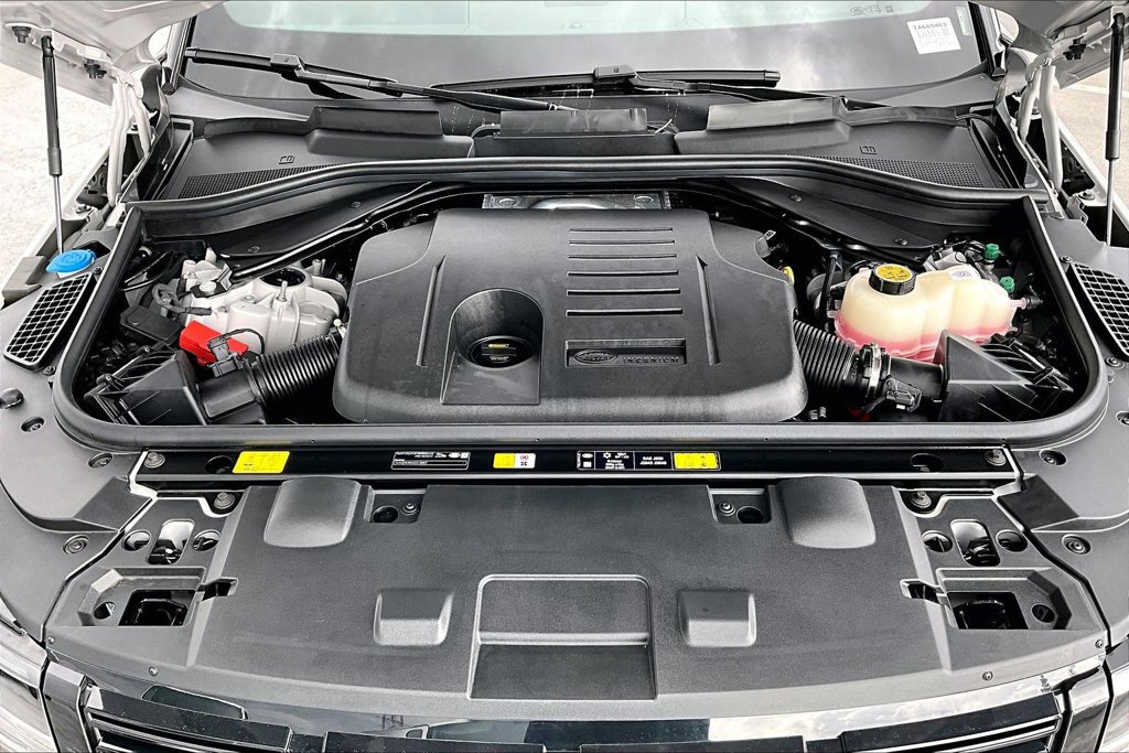New 2026 Land Rover Range Rover Sport Dynamic SE AWD/4WD image 12
