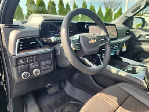 New 2026 Chevrolet Suburban High Country RWD image 23