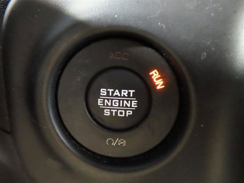 Used 2020 Jeep Wrangler Unlimited Sport S image 17