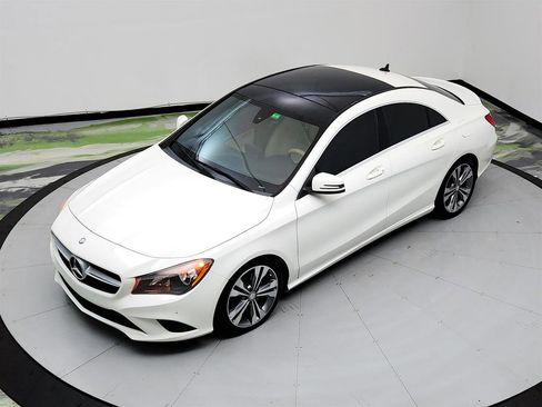 Used 2015 Mercedes-Benz CLA 250 image 31