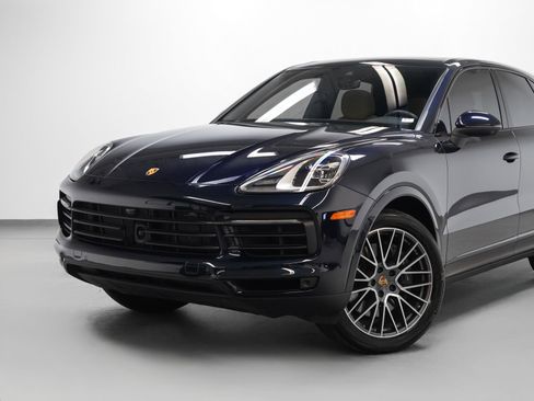 Certified 2023 Porsche Cayenne AWD/4WD image 7