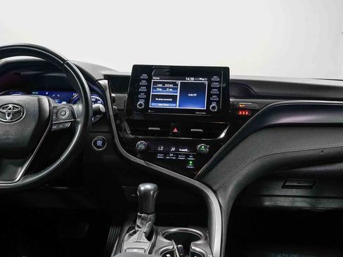 Certified 2021 Toyota Camry SE w/ Convenience Package AWD/4WD image 14