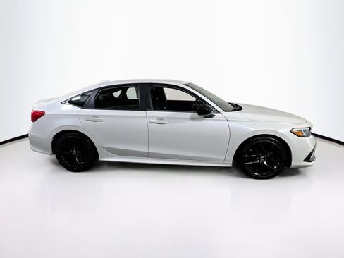 Used 2022 Honda Civic Sport image 4