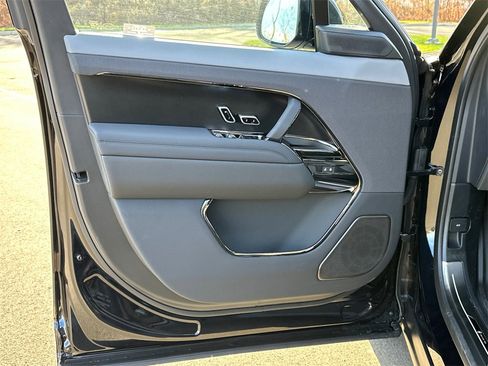 New 2025 Land Rover Range Rover Sport SV Edition Two image 9