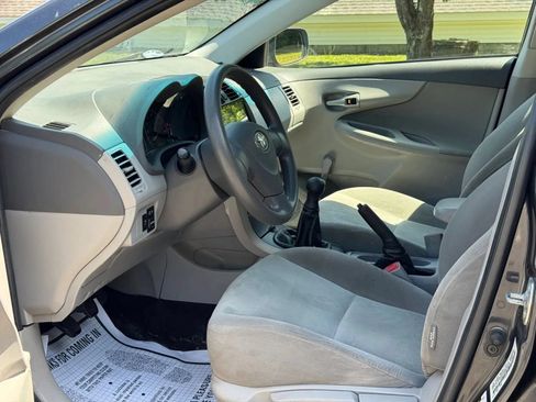 Used 2010 Toyota Corolla LE FWD image 10