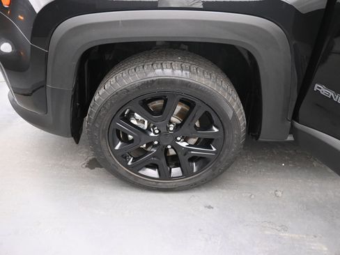 Used 2023 Jeep Renegade Altitude w/ Sun/Sound Group AWD/4WD image 23