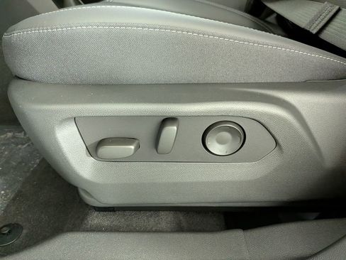 New 2026 Buick Envision Preferred image 17