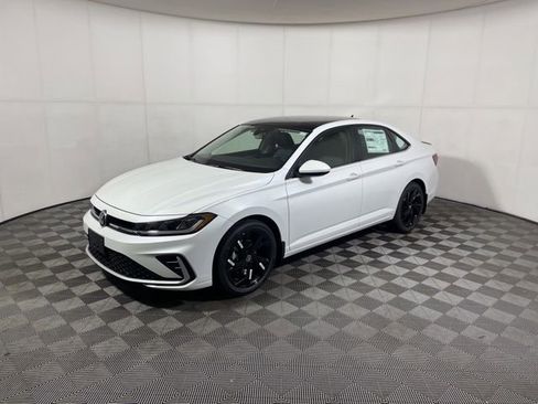 New 2026 Volkswagen Jetta SE image 4