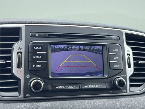 Used 2017 Kia Sportage LX image 25