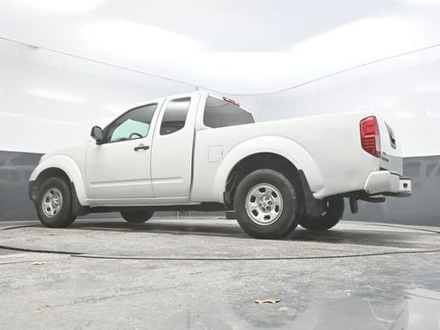 Used 2019 Nissan Frontier S image 28