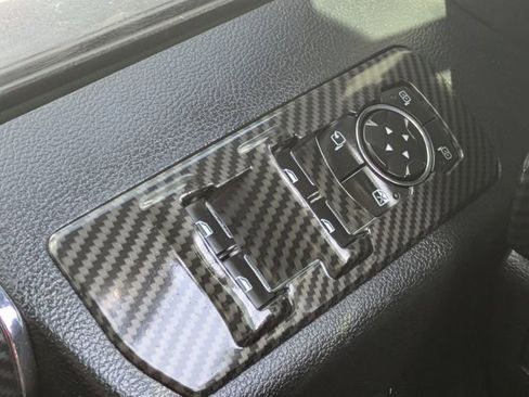 Used 2015 Ford F150 Lariat image 22