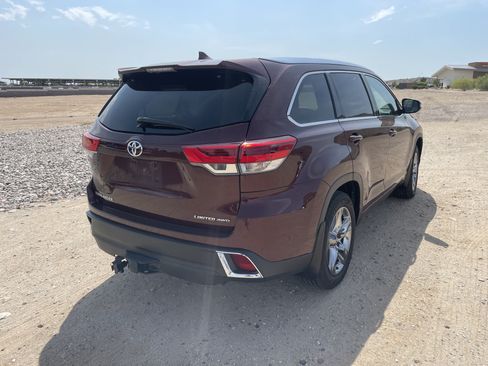 Used 2019 Toyota Highlander Limited Platinum AWD/4WD image 5
