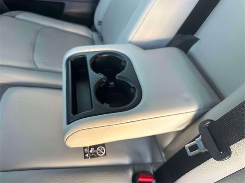 Certified 2024 Nissan Pathfinder SL image 12