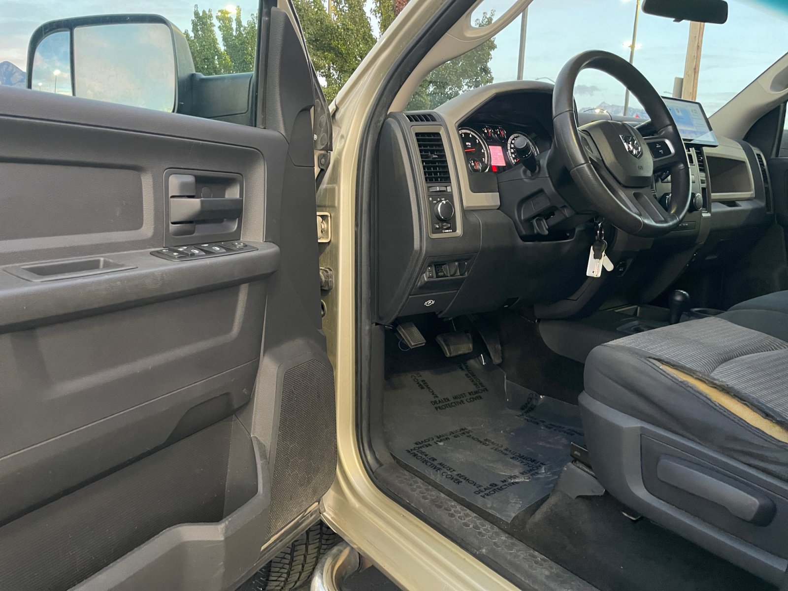 Used 2011 RAM 2500 ST w/ ST Popular Equipment Group AWD/4WD image 21
