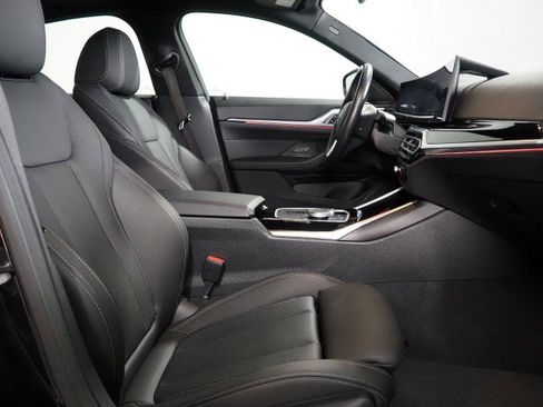 Used 2024 BMW i4 xDrive40 image 15