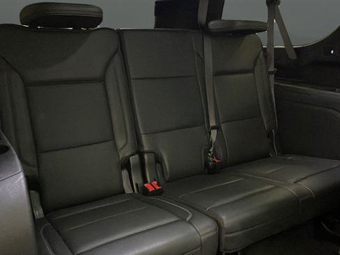 Used 2022 GMC Yukon XL Denali AWD/4WD image 24