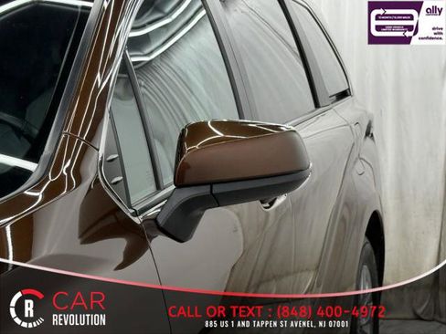 Used 2024 Toyota Sienna XLE image 70
