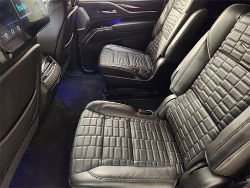 Used 2022 Cadillac Escalade Sport Platinum image 31