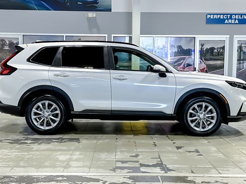 Certified 2023 Honda CR-V EX image 8
