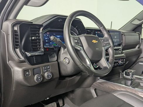 Used 2024 Chevrolet Silverado 1500 LTZ RWD image 13