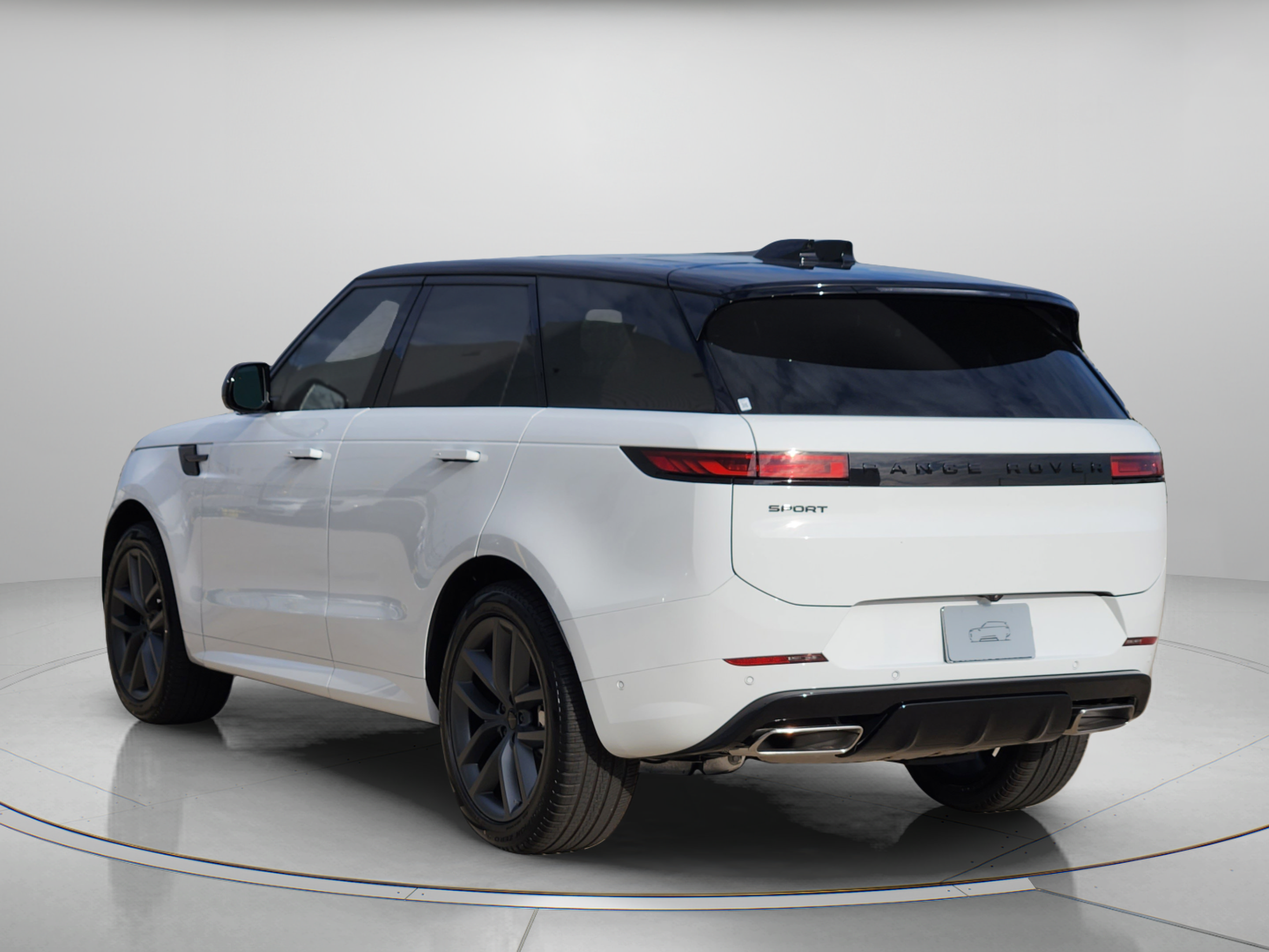 New 2026 Land Rover Range Rover Sport Dynamic SE AWD/4WD image 3